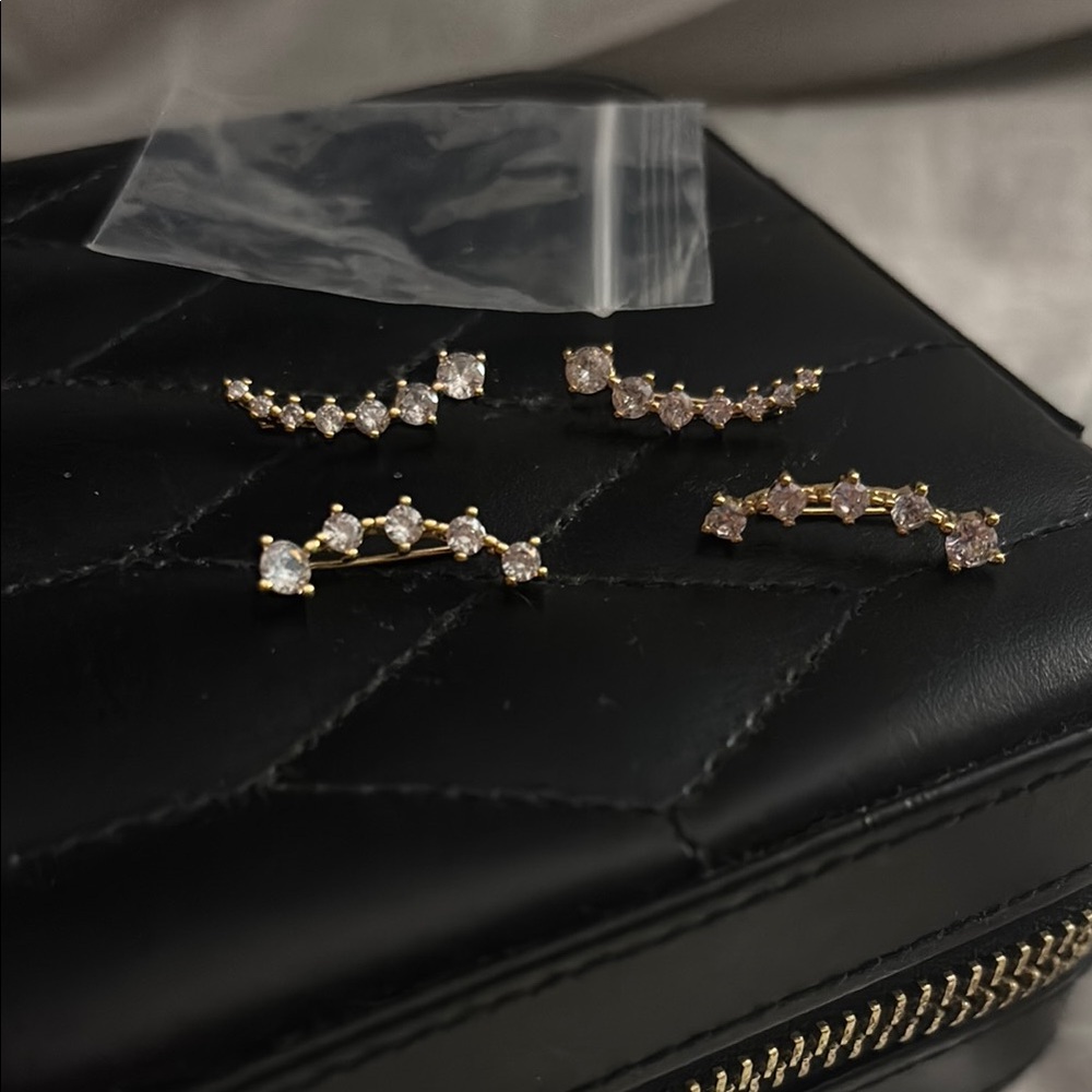 🔴 Elegant Climber Earrings